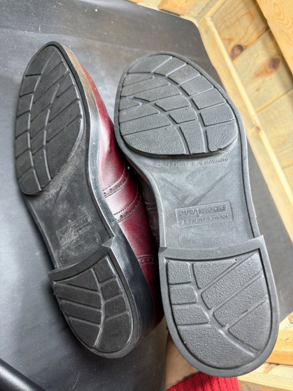 Wolverine DuraShocks Mens 11 EW Burgundy Wingtip Oxford Safety Toe Shoes EU44!!! - Picture 8 of 9